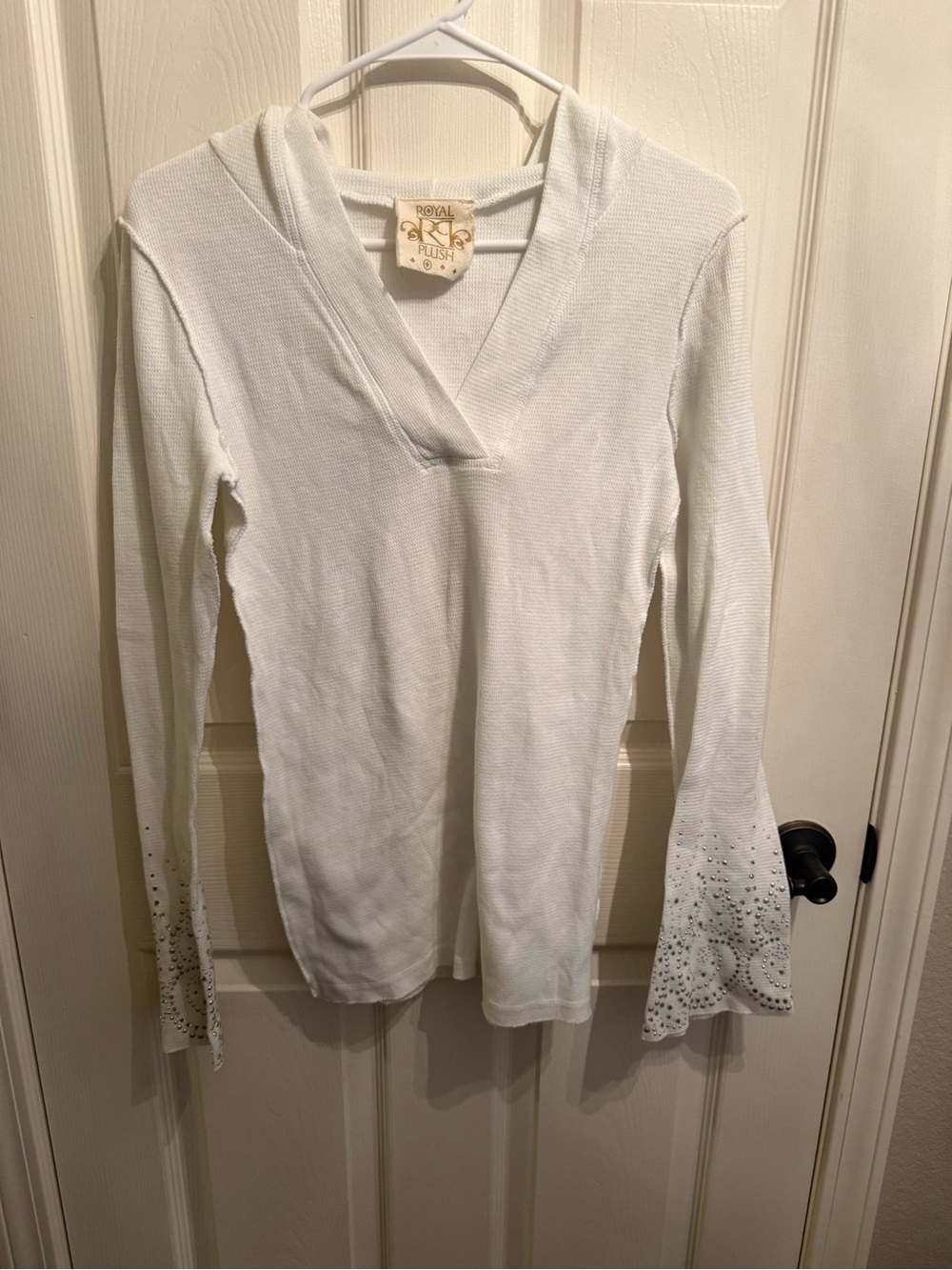 Women's White Hooded V-Neck Thermal Top with Embellished Bell Cuffs